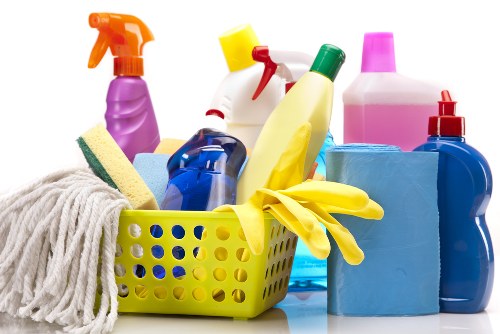 Deep kitchen and bathroom cleaning for local homes and rental properties