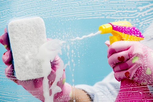 Detailed move-in cleaning for a flat with access and parking considerations