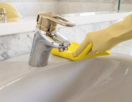 UK cleaning booking and payment policy overview